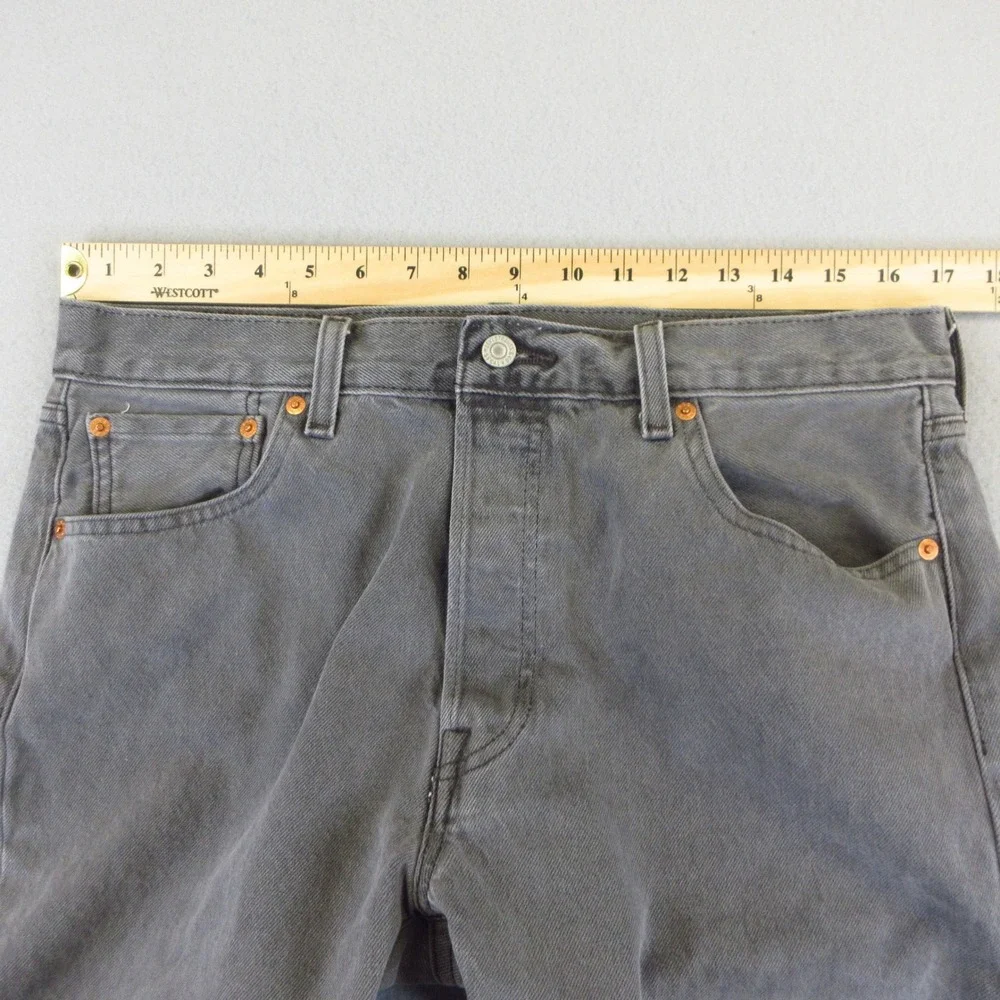 Levis Premium 501 Jeans Mens 34x32 (34x31) Gray Button Fly 100% Cotton EUC